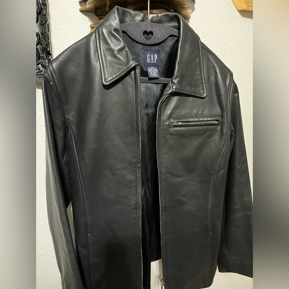 Gap Authentic Black leather jacket